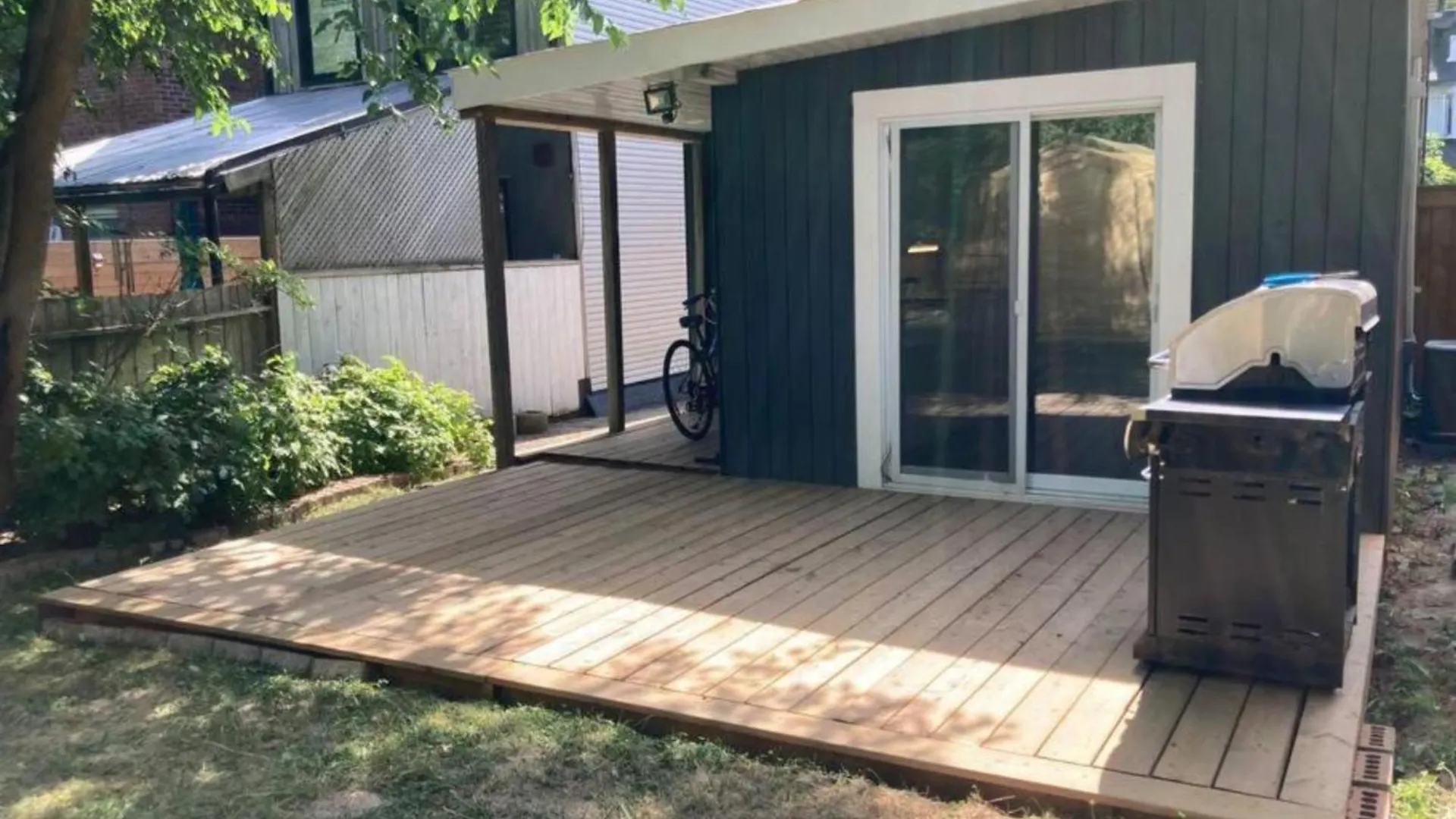 Lovely Leslieville, Exploring Nature In The City Toronto